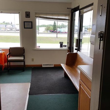 Budget Host Inn Detroit Lakes Esterno foto