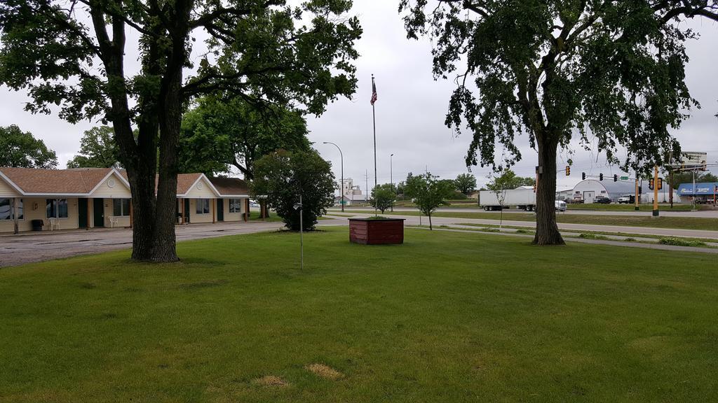 Budget Host Inn Detroit Lakes Esterno foto