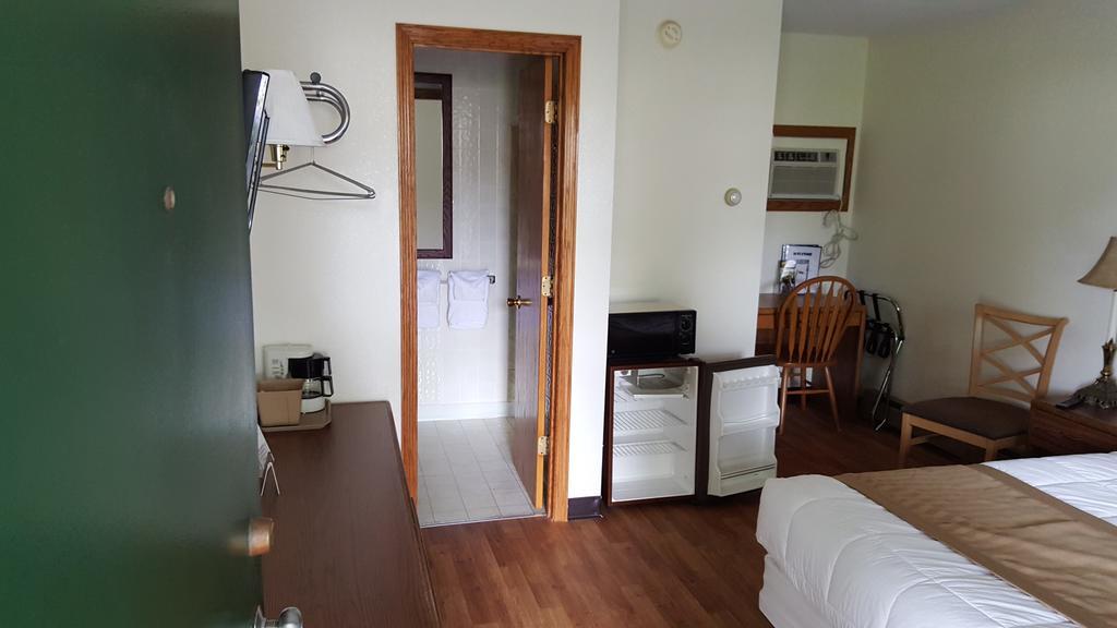 Budget Host Inn Detroit Lakes Esterno foto